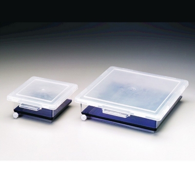 Caja de tintura Nalgene, polimetilpenteno PMP, medidas internas: largo 12.4 cm ancho: 12.5 cm alto: 5 cm - 1 unidad